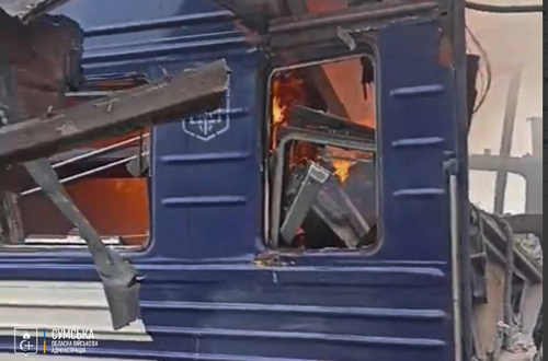 Окупанти вдарили по пасажирському потягу Шостка-Київ, - ОВА